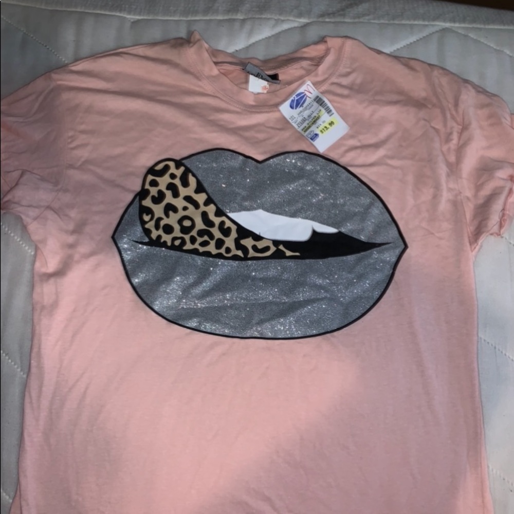 Cute pink t-Shirt